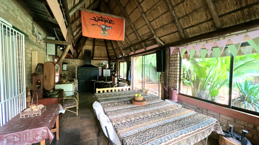 5 Bedroom Property for Sale in Langenhovenpark Free State